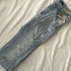 size 8 regular length high rise distressed jegging